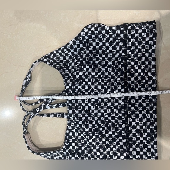 Lululemon Black and White Sports Bra with Racerback(Size 6) - Picture 16 of 17